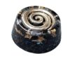 Schwarzer Orgon Towerbuster, 7cm, mit großer Eisen-Spirale. Orgonit mit Schungit und weiteren Materialien.